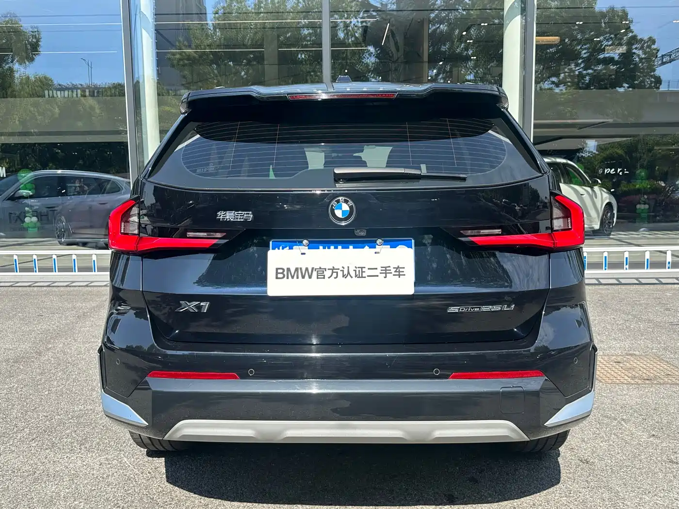 BMW X1 2024 sDrive25Li X Design Package фото 5
