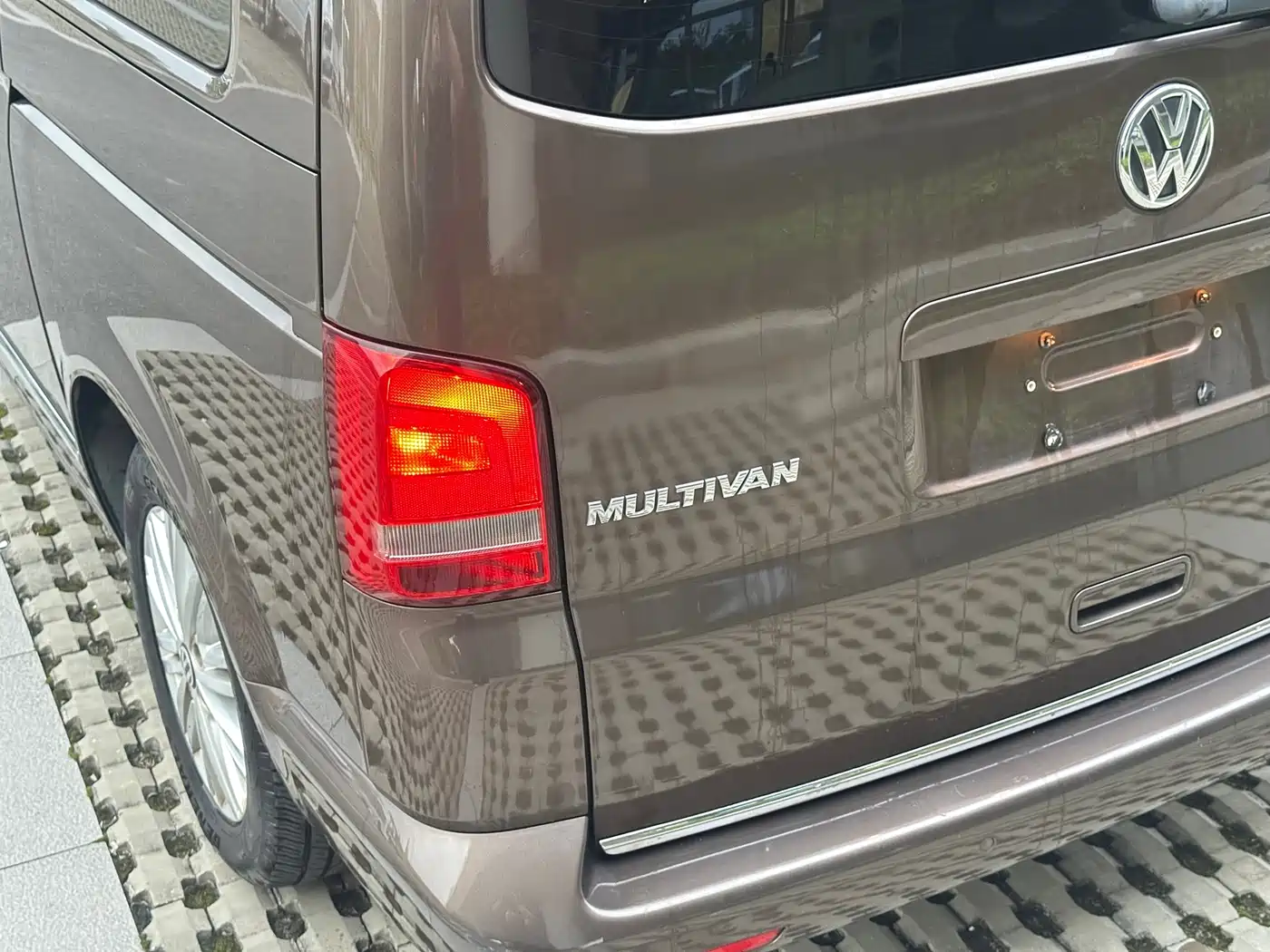Volkswagen Multivan 2014 2012 2.0TSI 2WD Luxury Edition