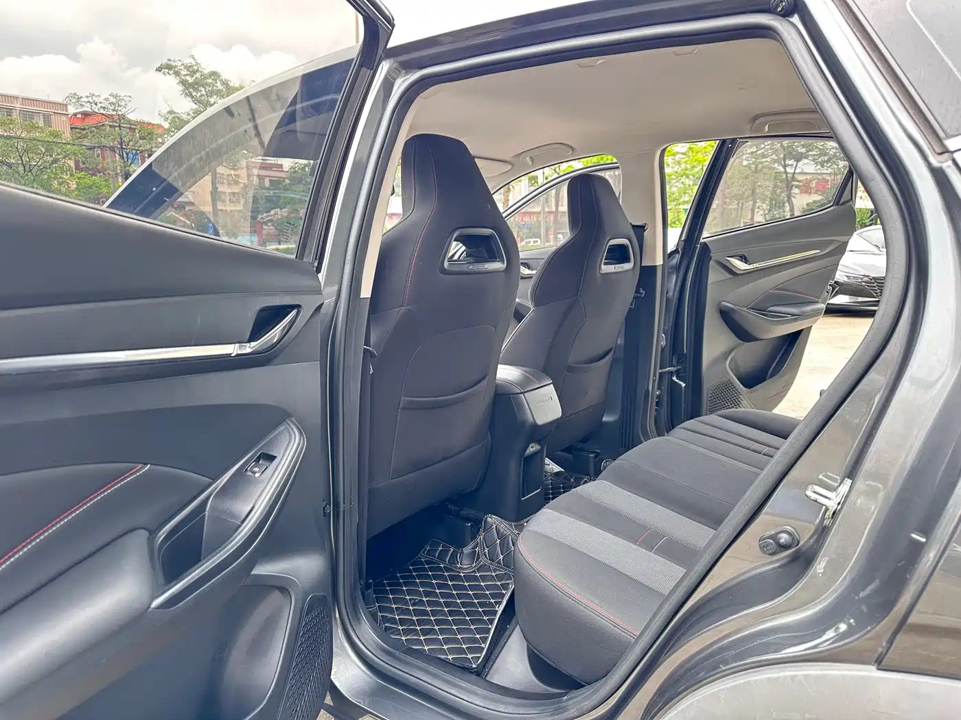 Changan Oshan Changan Oushang X5 2021 2021 1.6L CVT Luxury