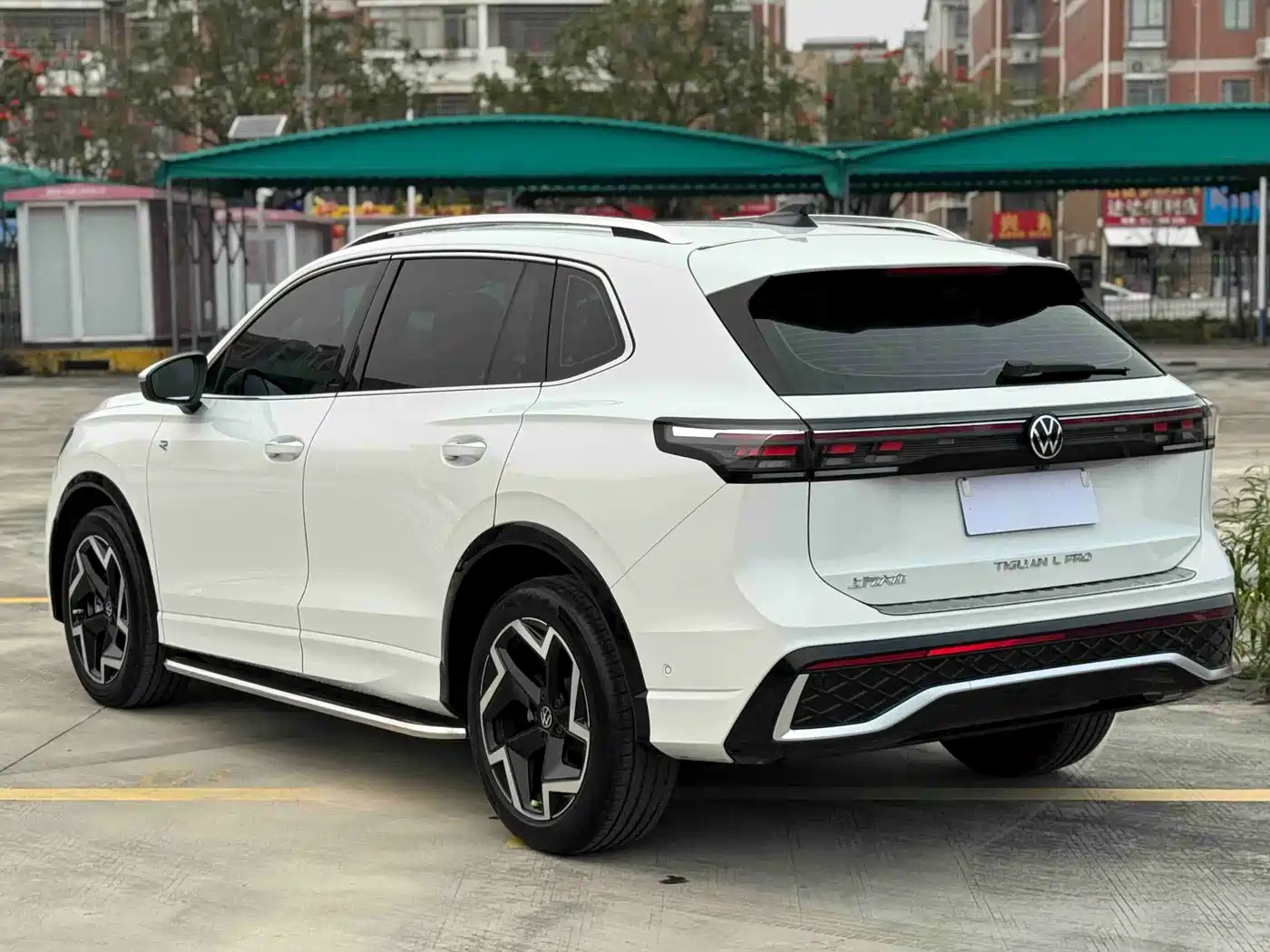 Volkswagen Tiguan L 2024 PRO 330TSI 2WD Intelligent Leader Edition фото 7