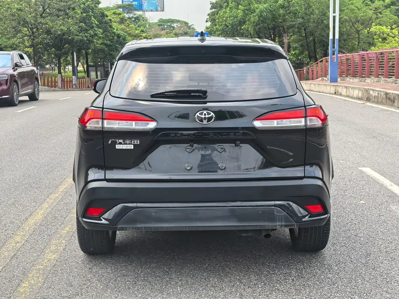 Toyota Frontlander 2022 2.0L CVT Leading Edition фото 18