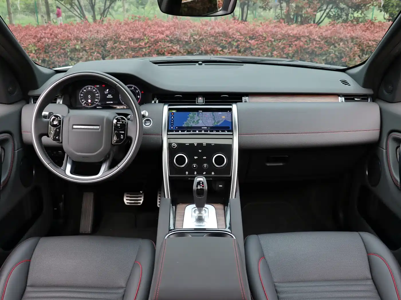 Land Rover Discovery Sport 2020 249PS R-Dynamic Performance Tech 7-seater фото 8