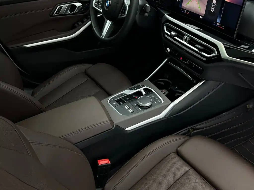 BMW 3 Series 2023 320Li M Sport Package фото 17