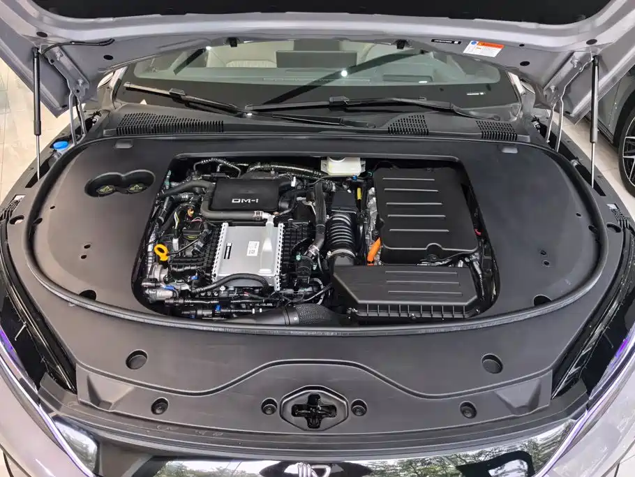 BYD Han 2025 2025 DM-i Smart Driving Edition 125KM LiDAR Flagship