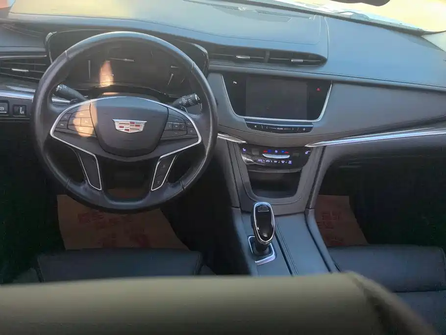 Cadillac XT5 2017 2017 Anniversary Edition 25T Technology
