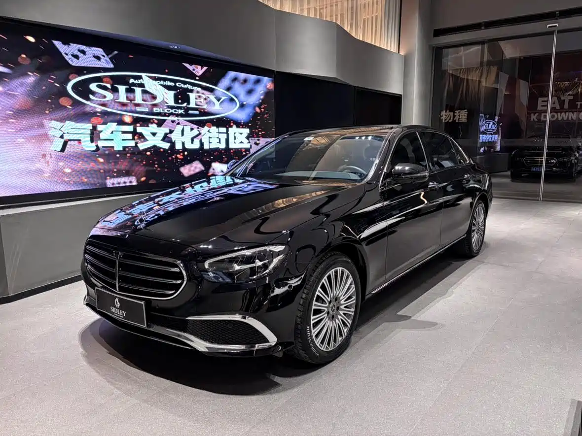 Mercedes-Benz E-Class 2023 E 300 L Fashion