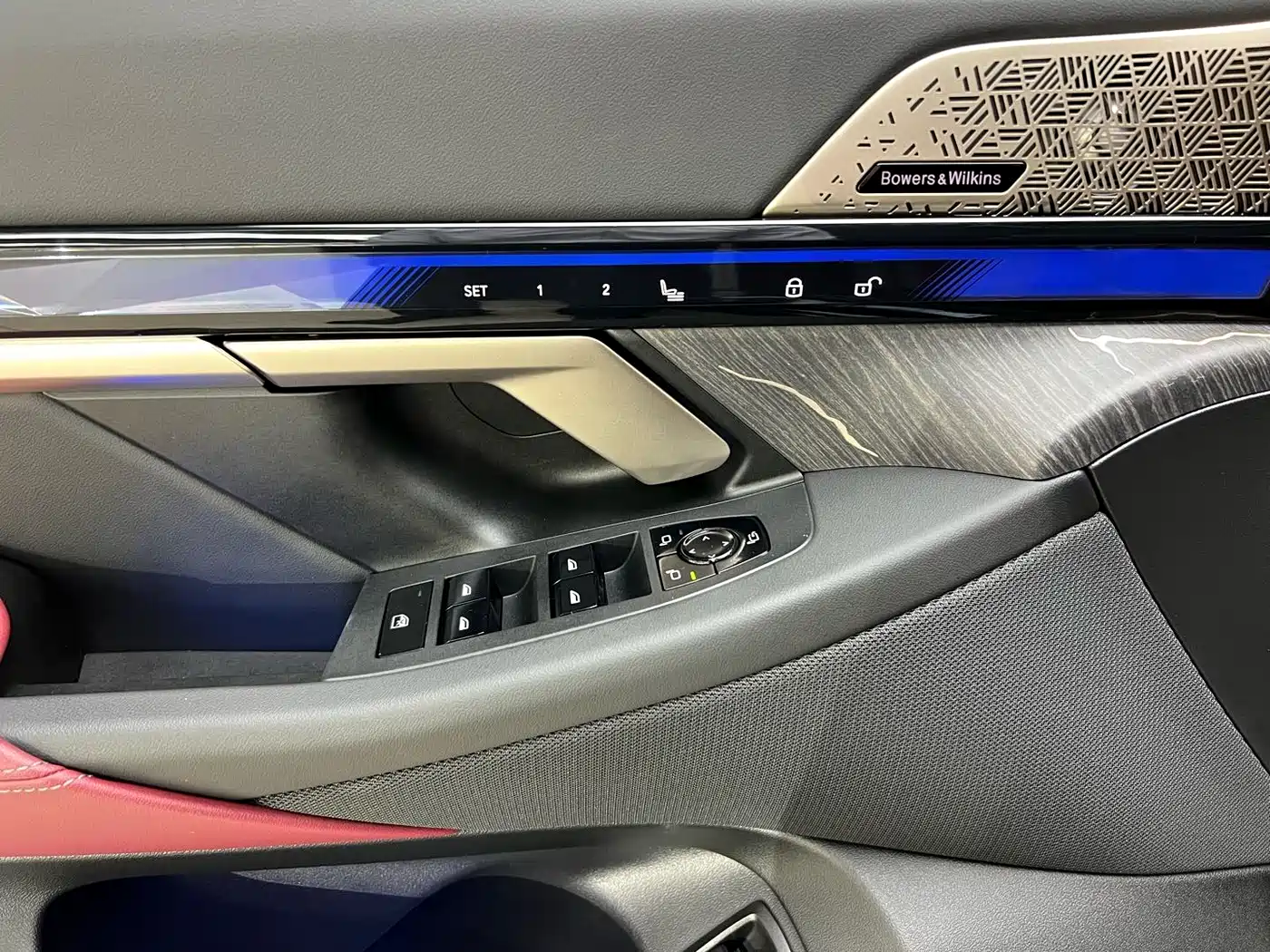 BMW 5 Series 2025 530Li Premium M Sport Package фото 19