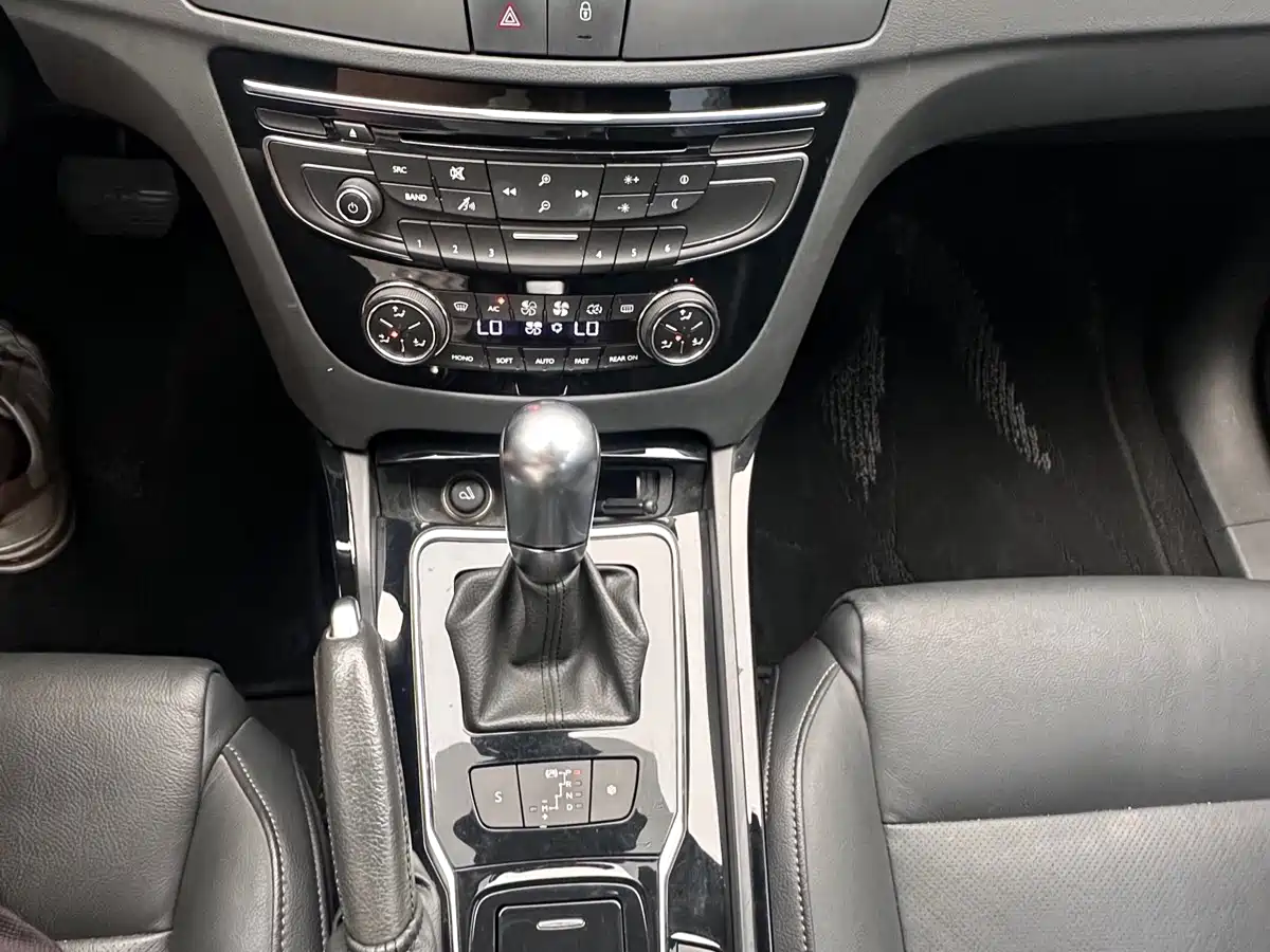 Фото 9 - Peugeot 508