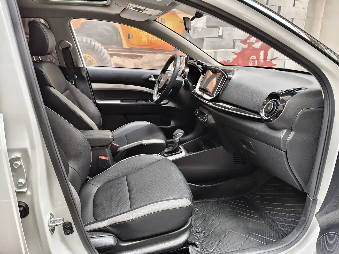 Kia KX1 2021 1.4L CVT Sunroof Version фото 6