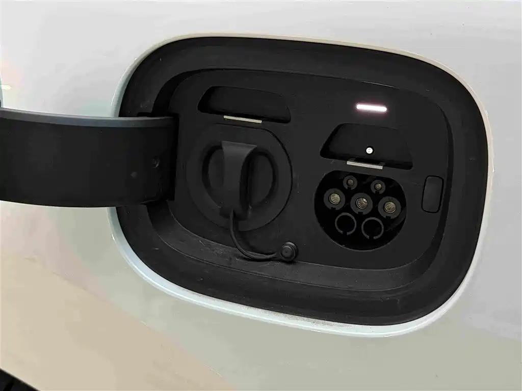 Li Auto i6 2026 2025 4WD Base Model