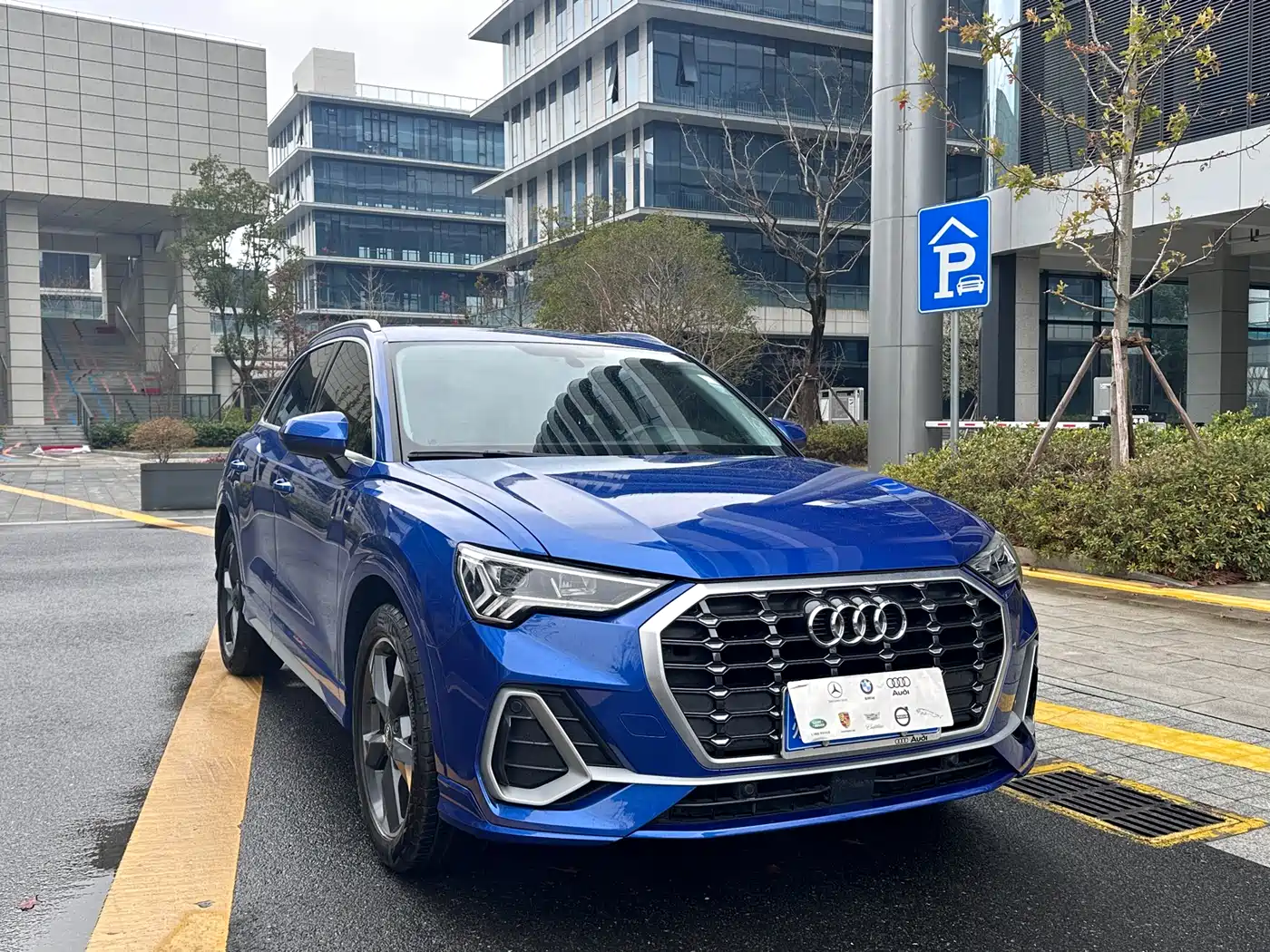 Audi Q3 2020 35 TFSI Fashion Dynamic фото 2