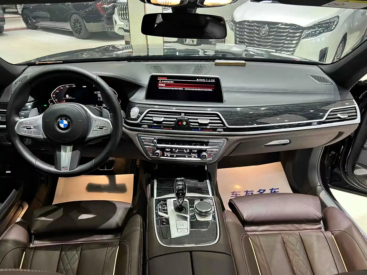 BMW 7 Series 2019 730Li M Sport Package фото 10