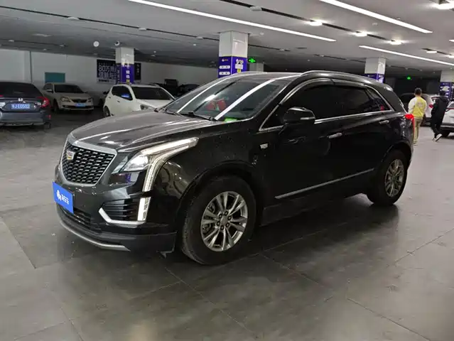 CADILLAC XT5