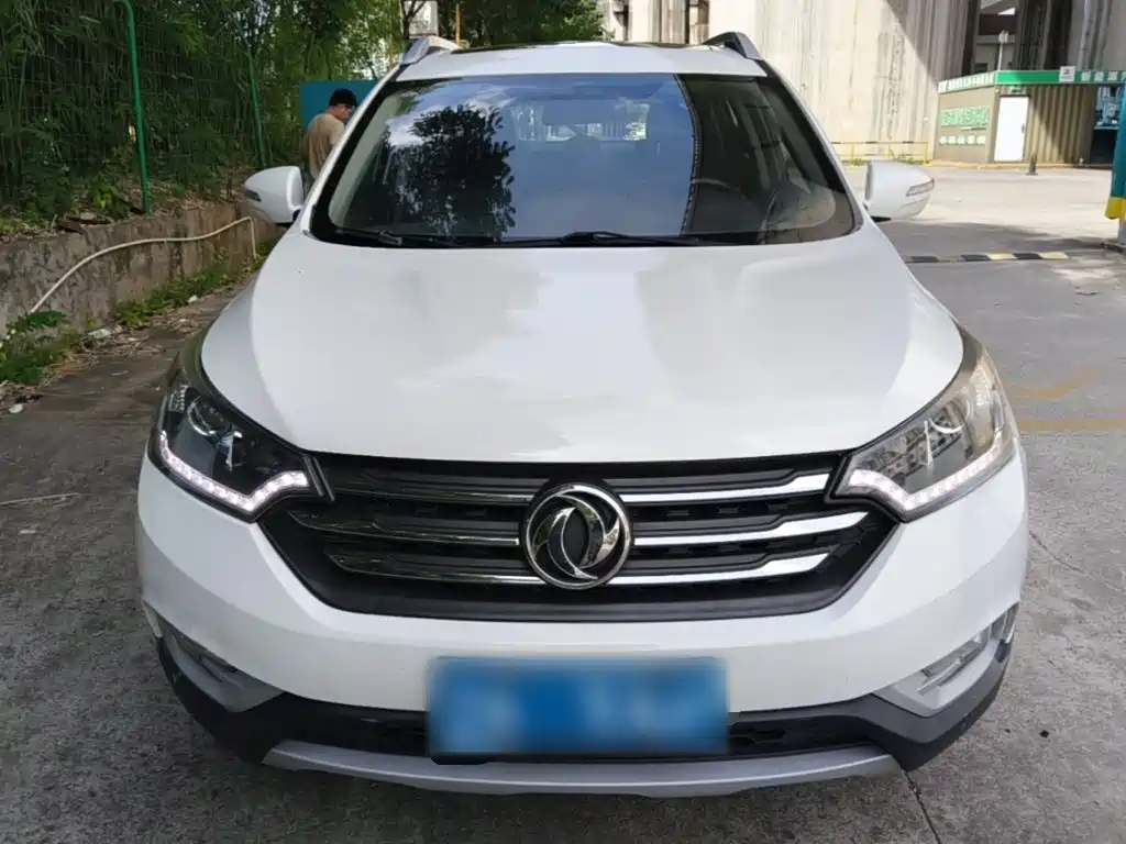 Dongfeng Aeolus Dongfeng Fengshen AX7 2017 2016 2.0L Automatic Smart Comfort