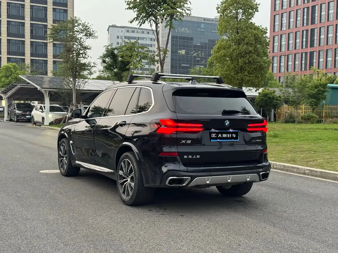 BMW X5 2023 xDrive 30Li M Sport Package фото 5