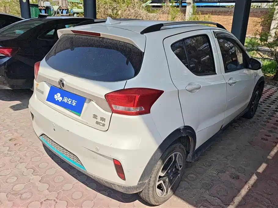 BAIC NEW ENERGY EC3