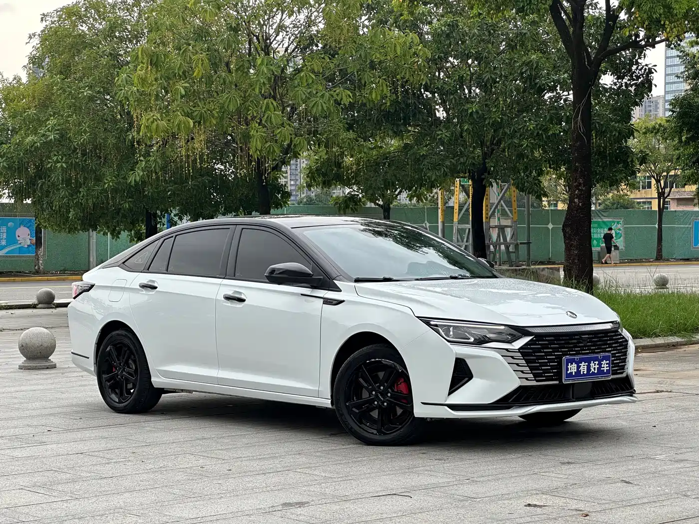 Dongfeng Aeolus Yixuan MAX 2023 2024 1.5T Racing Edition
