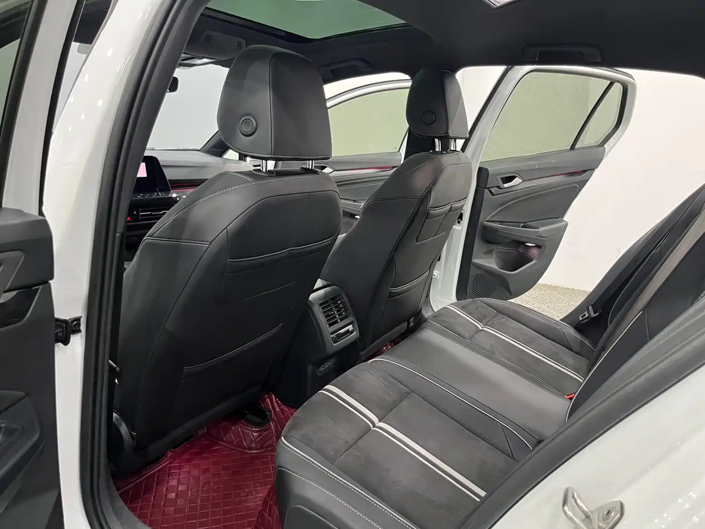 Volkswagen Golf 2021 280TSI DSG R-Line фото 6