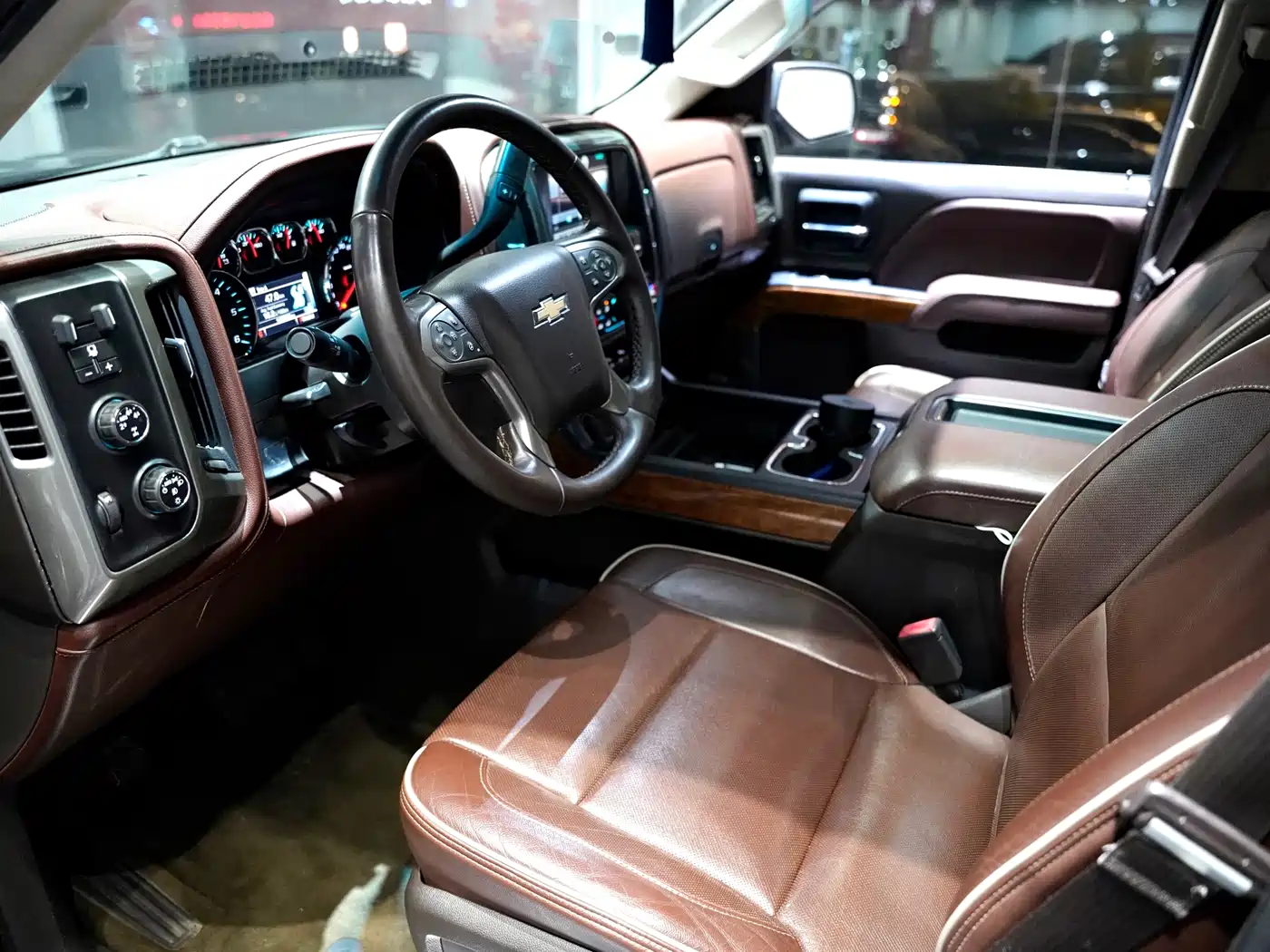 Chevrolet Silverado 2017 6.2L LTZ+ Z71 MidNight Phantom Edition фото 10