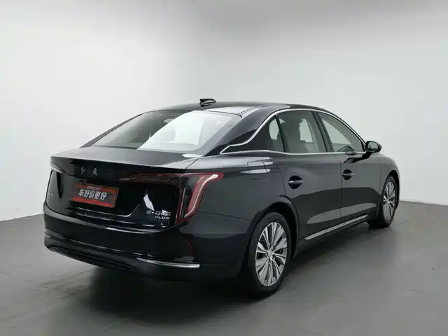 Hongqi E-QM5 2023 620km PLUS — фото 2