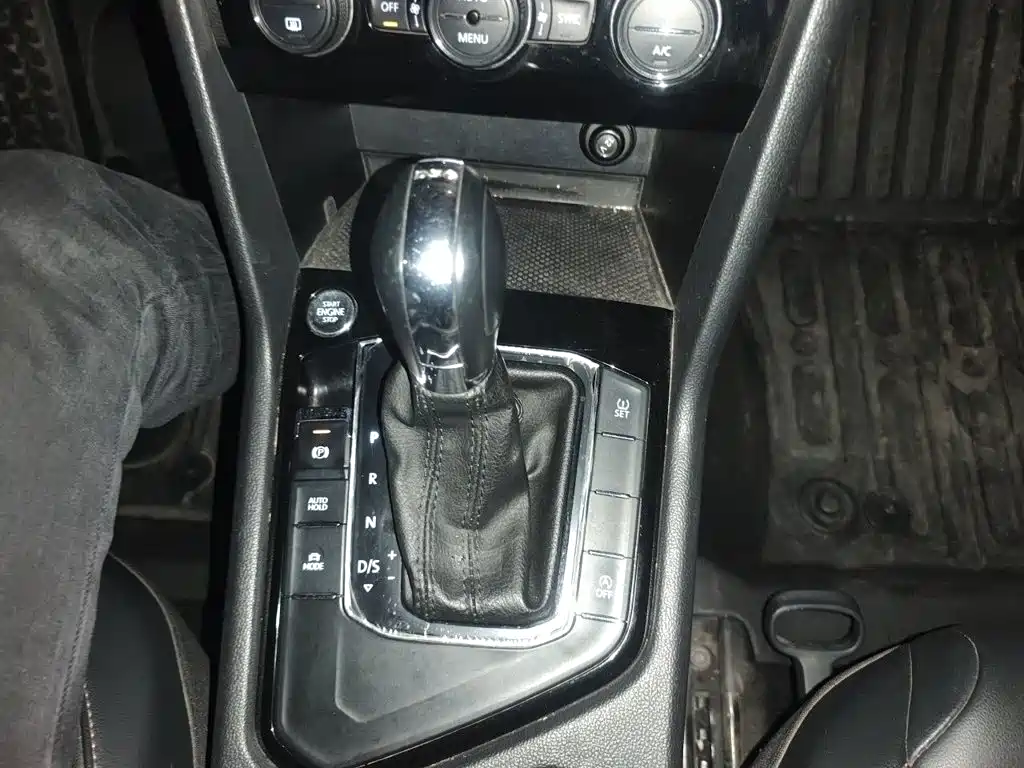 Photo 10 - Volkswagen Tharu
