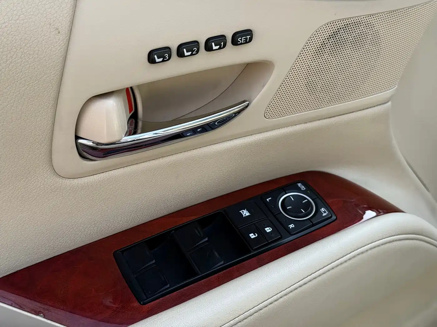 Lexus RX Classic 2009 Model 450h фото 13