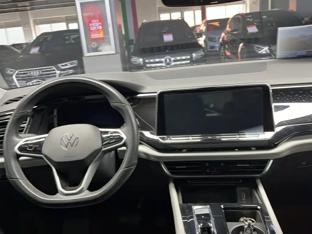 Volkswagen Teramont 2024 380TSI 4WD Prestige Luxury Edition фото 4