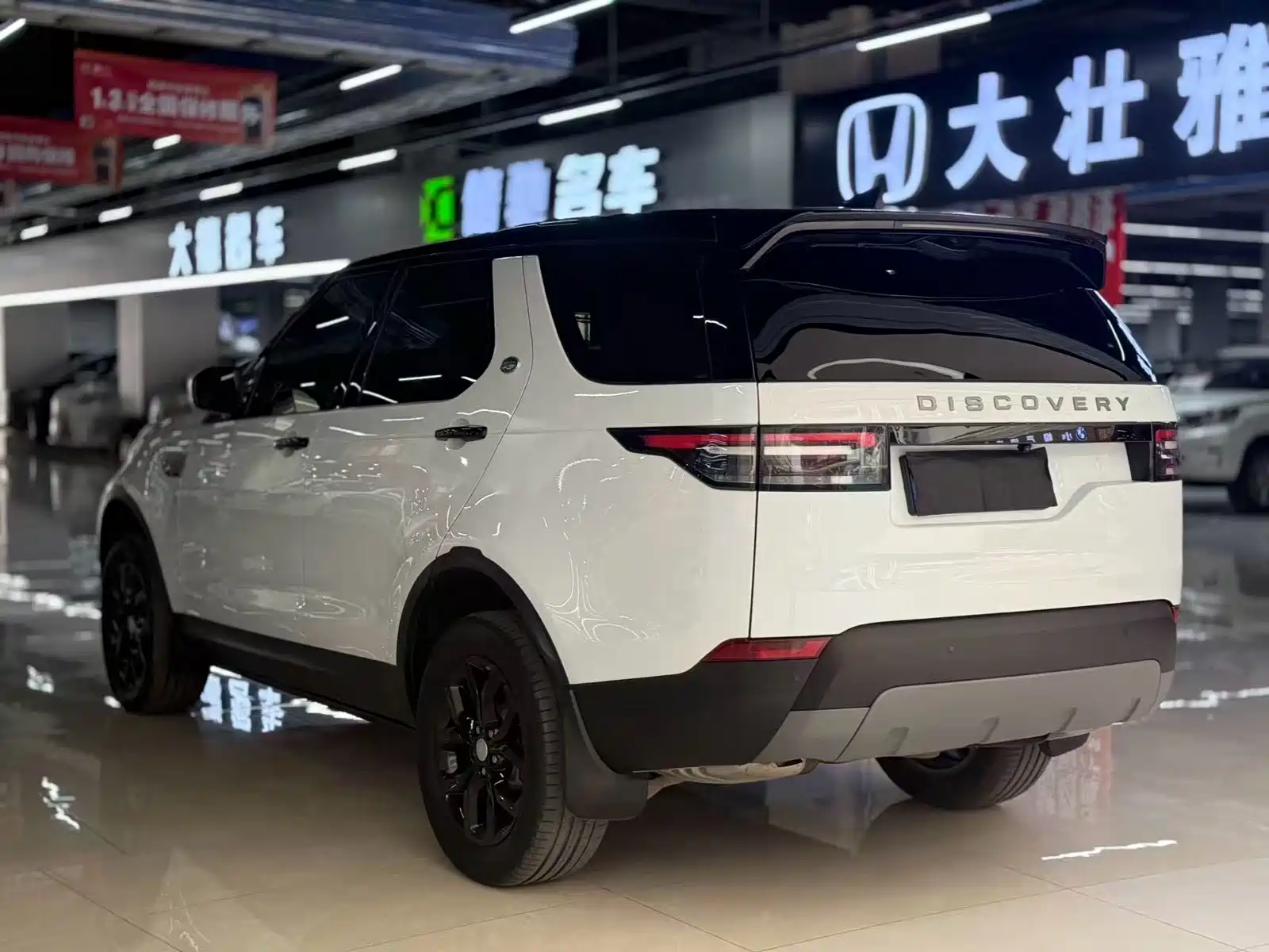 Фото 8 - Land Rover Discovery