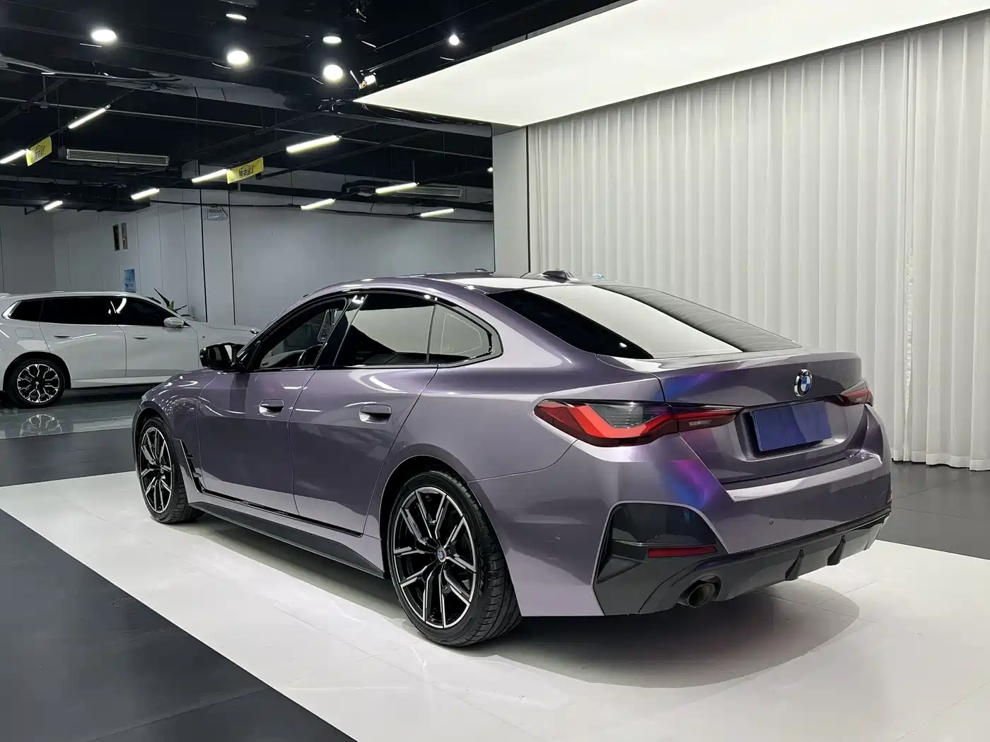 BMW 4 Series 2022 425i Gran Coupe M Sport Night Package фото 9