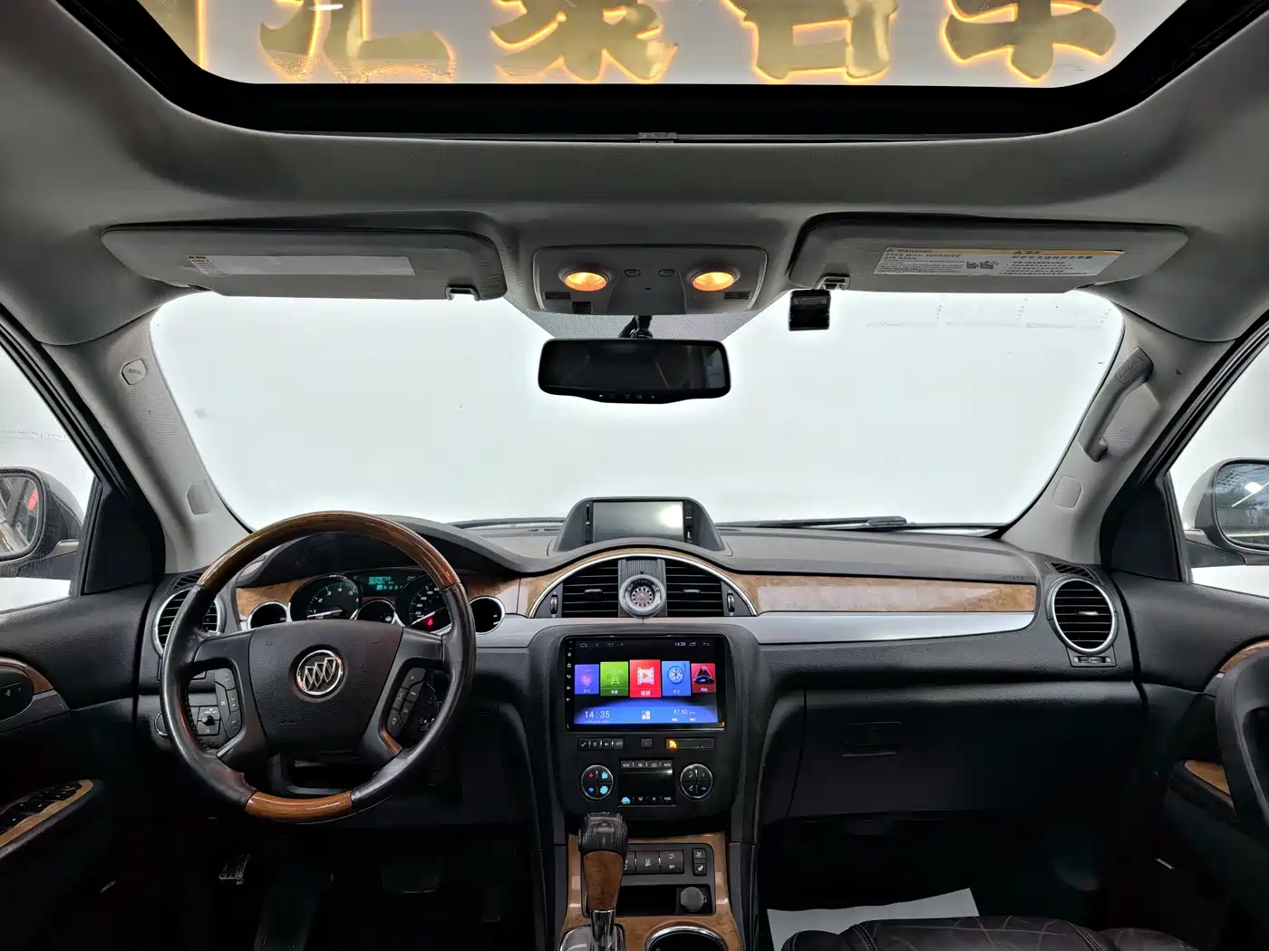 Buick Enclave 2010 3.6L Elite Edition фото 24