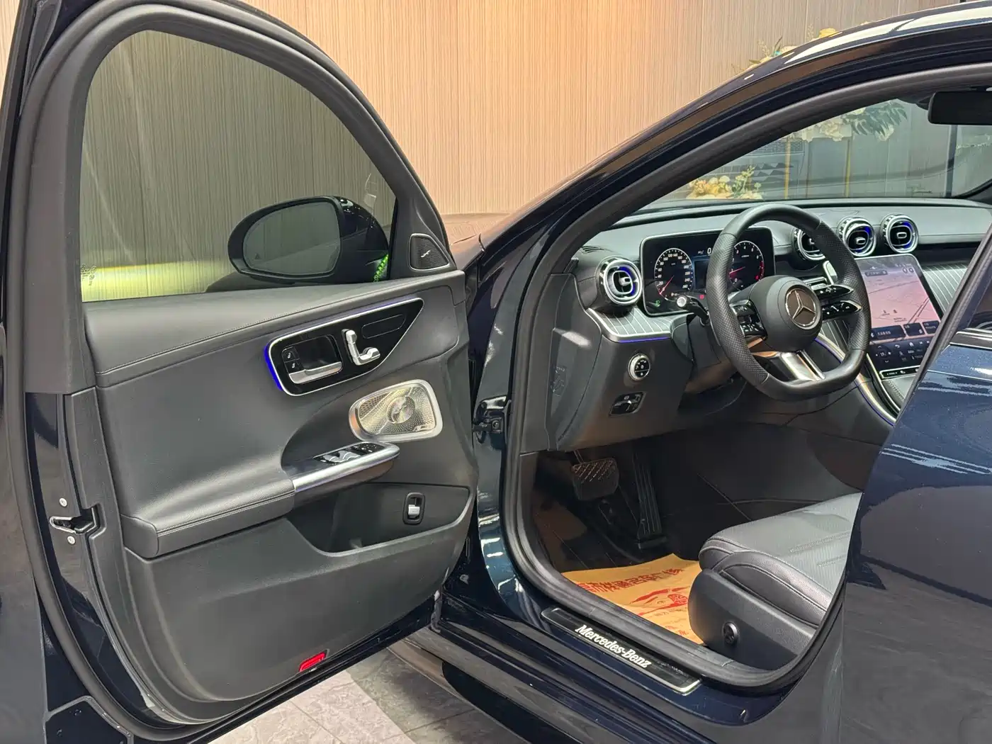Mercedes-Benz C-Class 2023 Facelift II C 260 L Night Edition фото 4