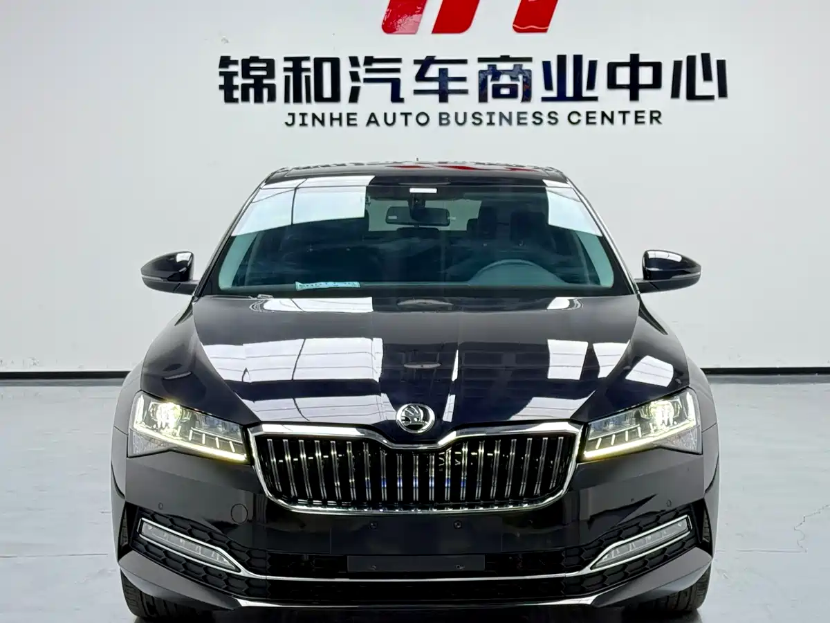 Škoda Superb 2023 Facelift TSI280 DSG Premium Edition фото 2