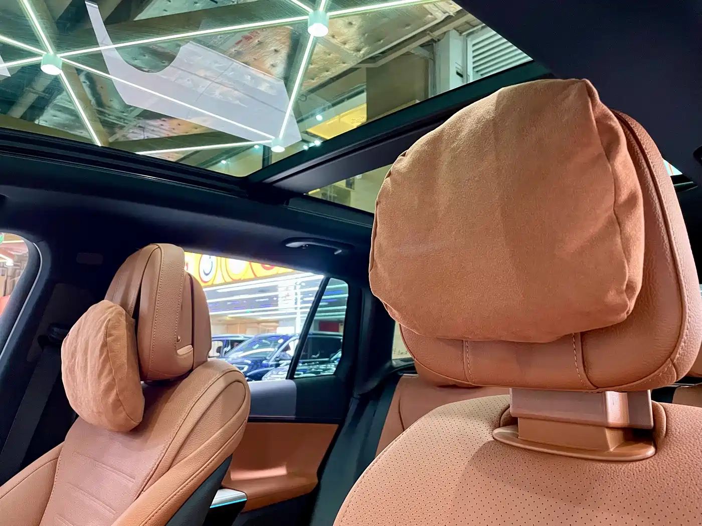 Mercedes-Benz GLC 2023 GLC 260 L 4MATIC Luxury 5-Seater фото 9