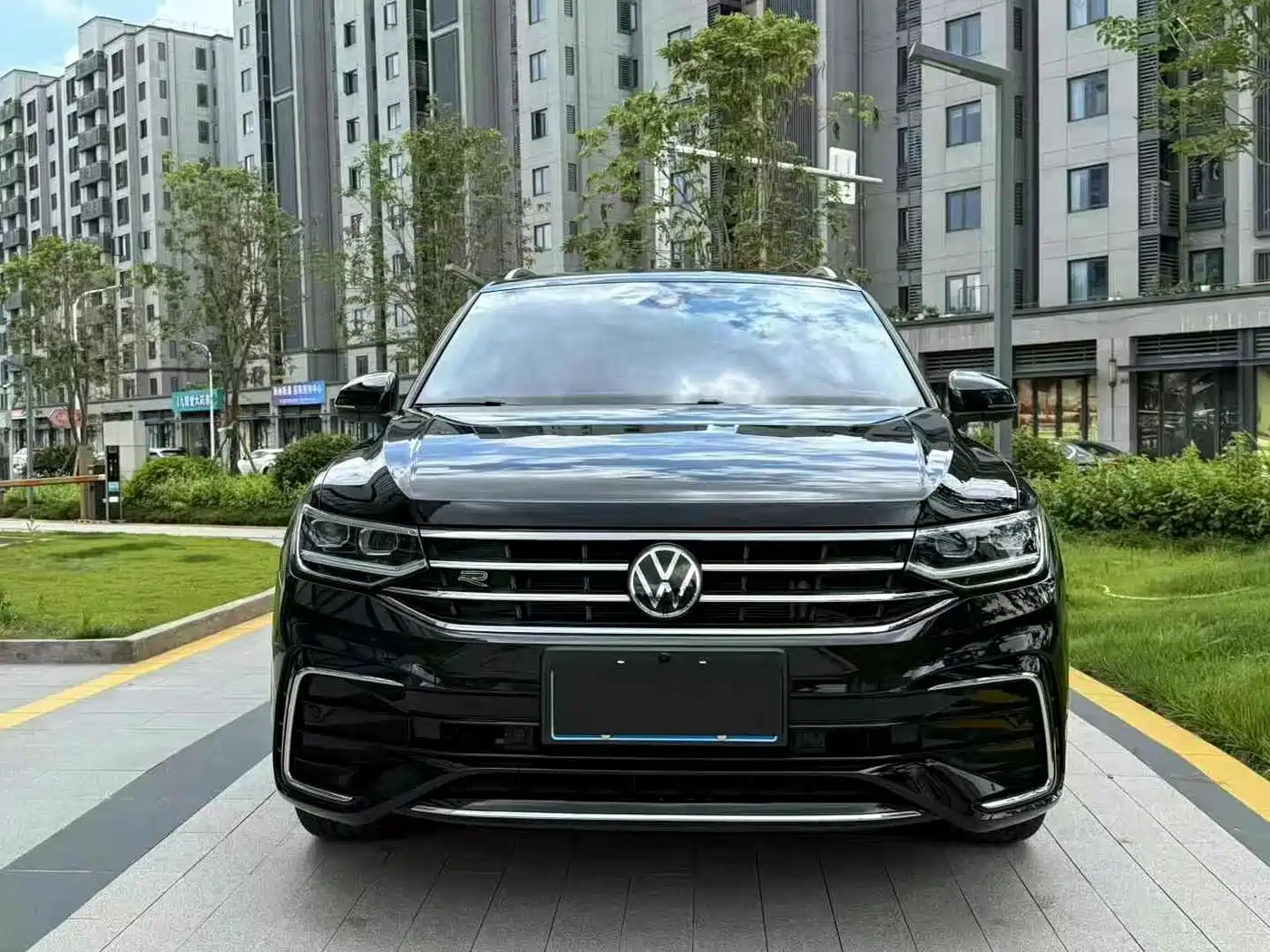 Фото 2 - Volkswagen Tiguan L