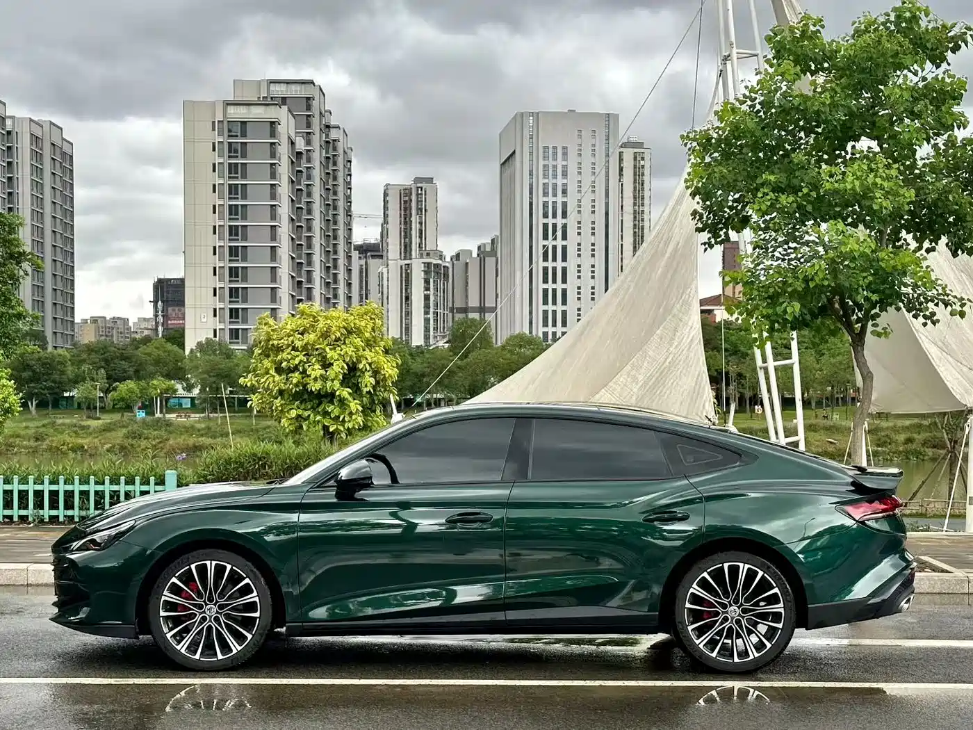 MG MG7