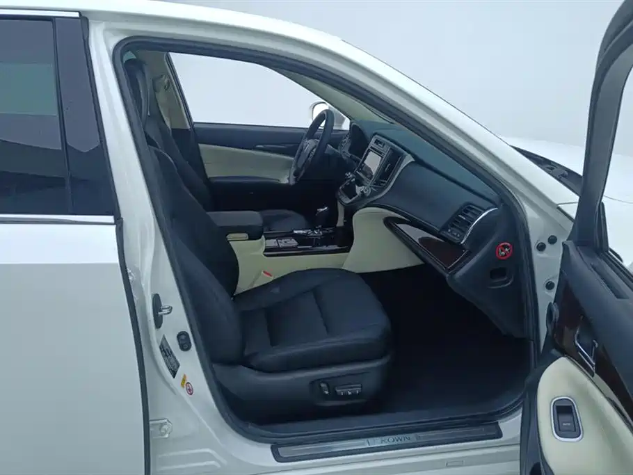 Toyota Crown 2018 2.0T Pioneer Edition фото 8