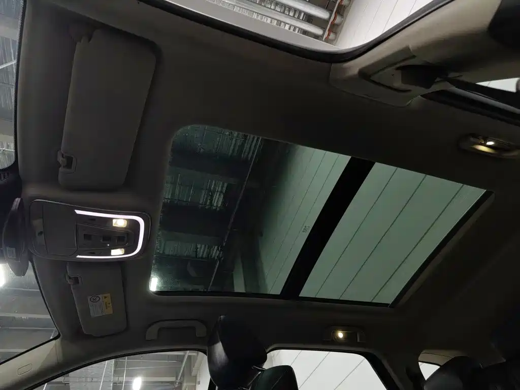 BYD Tang 2019 2018 2.0T Auto Smart Connect Luxury 5-seater China V