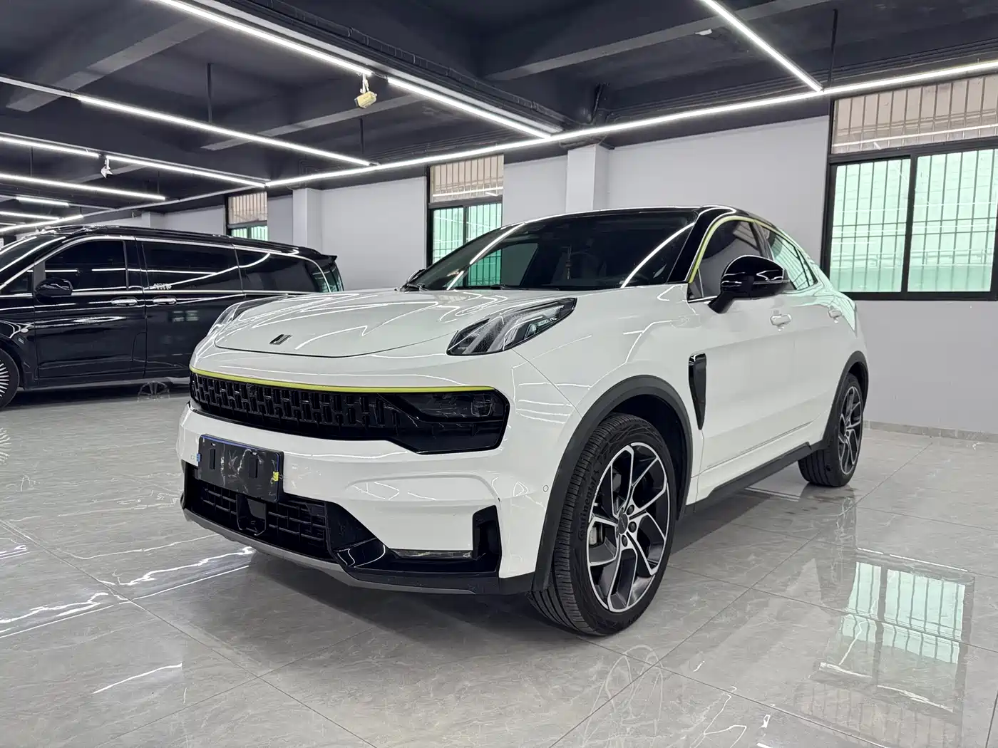 Lynk & Co 05 2020 2.0TD 2WD Shine Halo