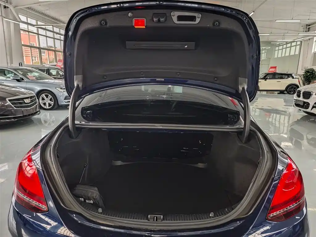 Mercedes-Benz C-Class 2019 Facelift C 260 L Sport фото 11