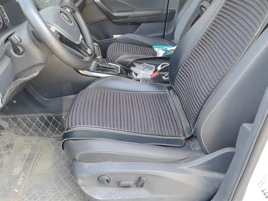 VOLKSWAGEN T ROC EXPLORING SONGS