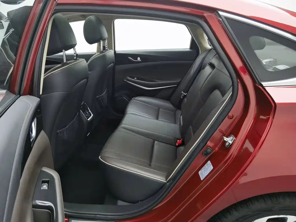 Changan Raeton CC 2018 2018 1.5T Auto Premium Class China V