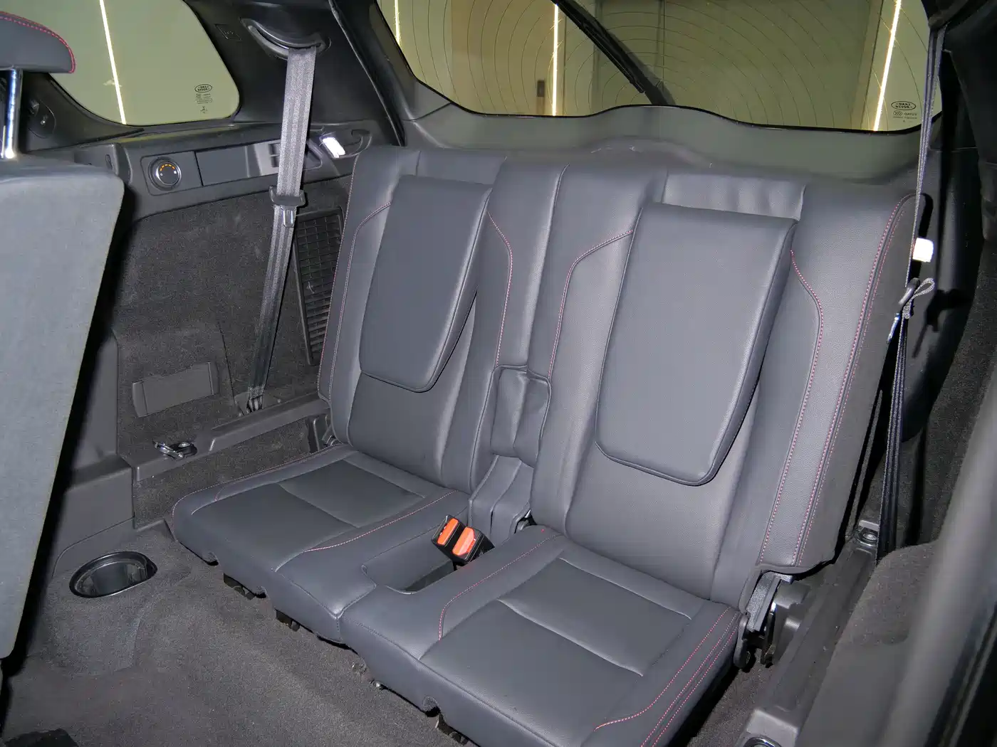 Land Rover Discovery Sport 2020 249PS R-Dynamic Performance Tech 7-seater фото 14