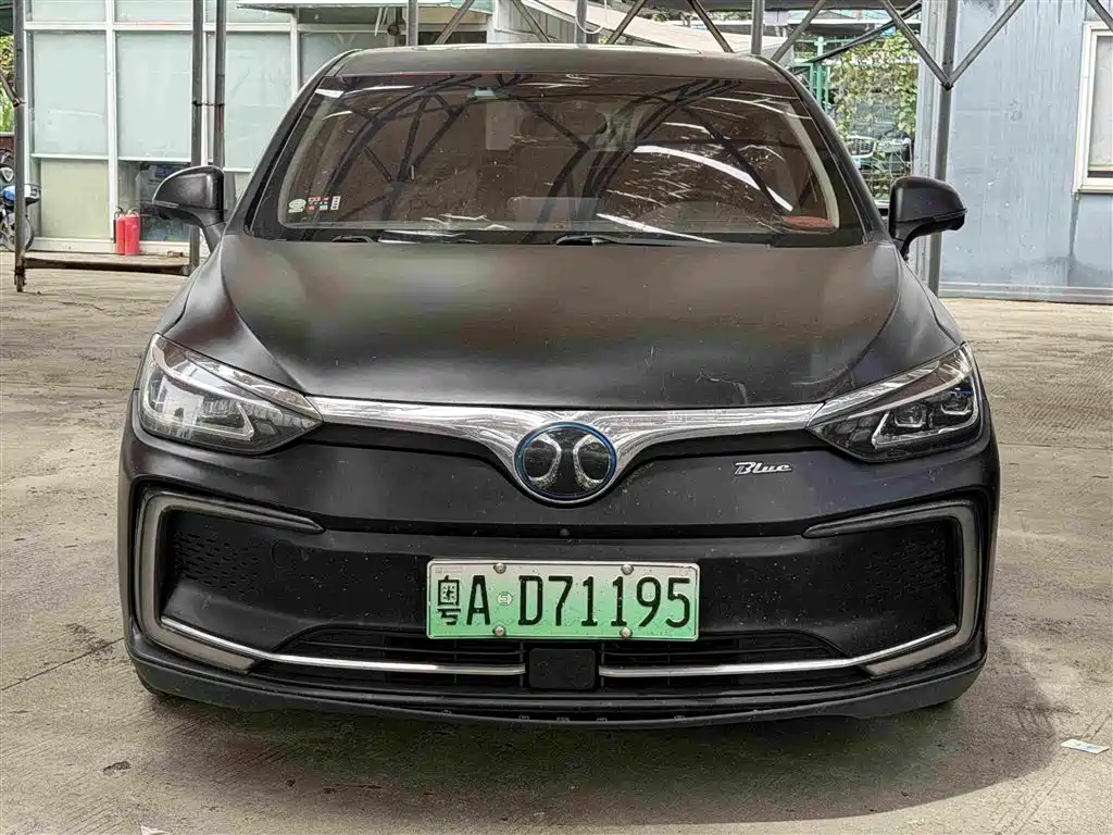 BAIC Beijing EU5 2019 2018 R550 Smart Trend Edition