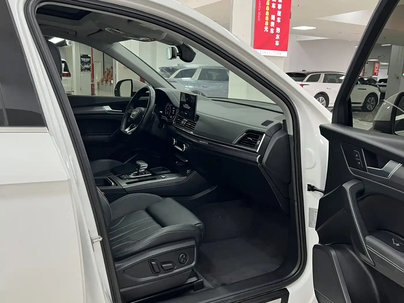 Audi Q5L 2022 Facelift 40T Luxury Dynamic фото 9