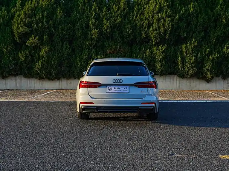 Photo 7 - Audi A6 (Import)