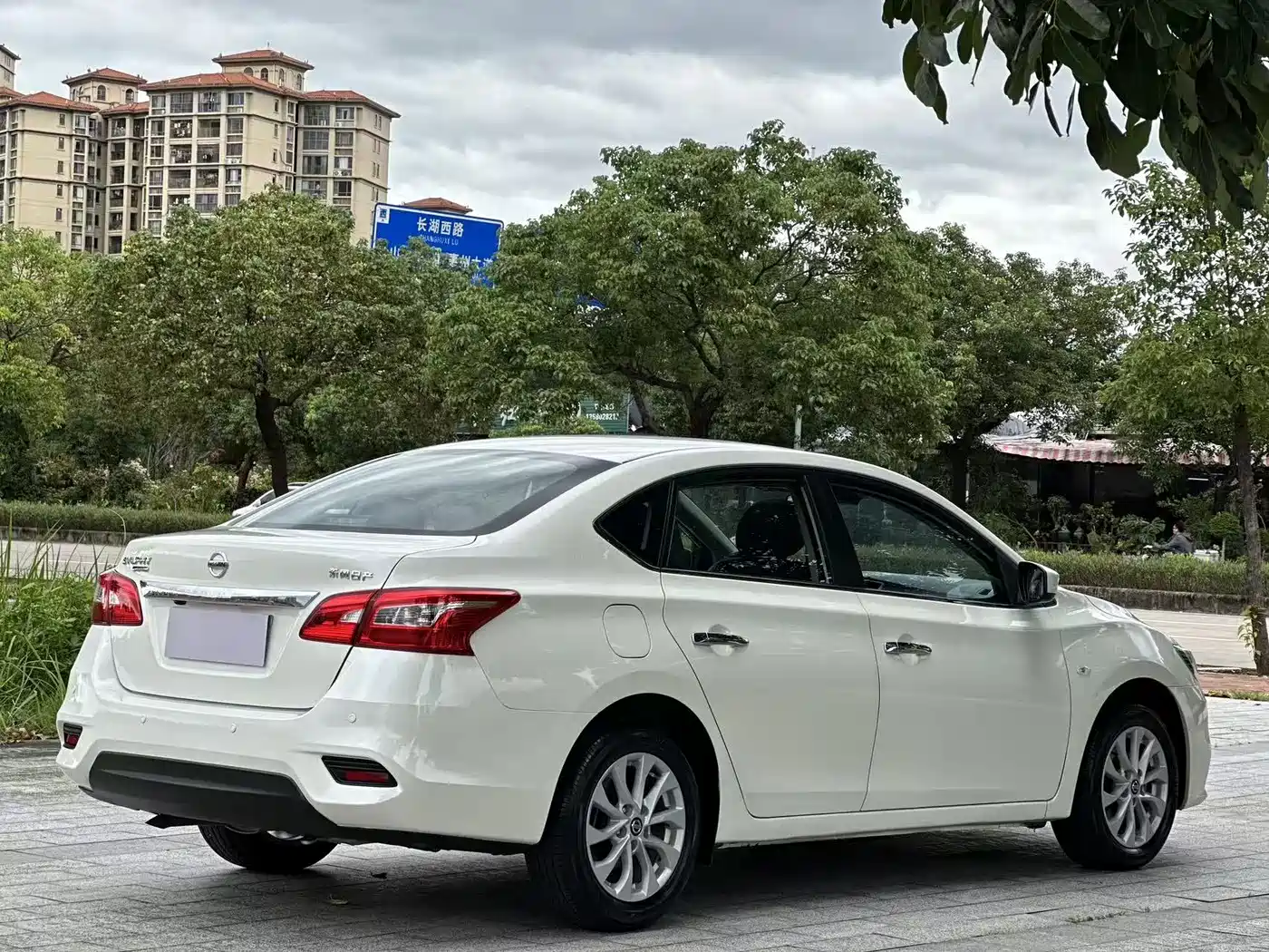 Nissan SYLPHY, миниатюра 9