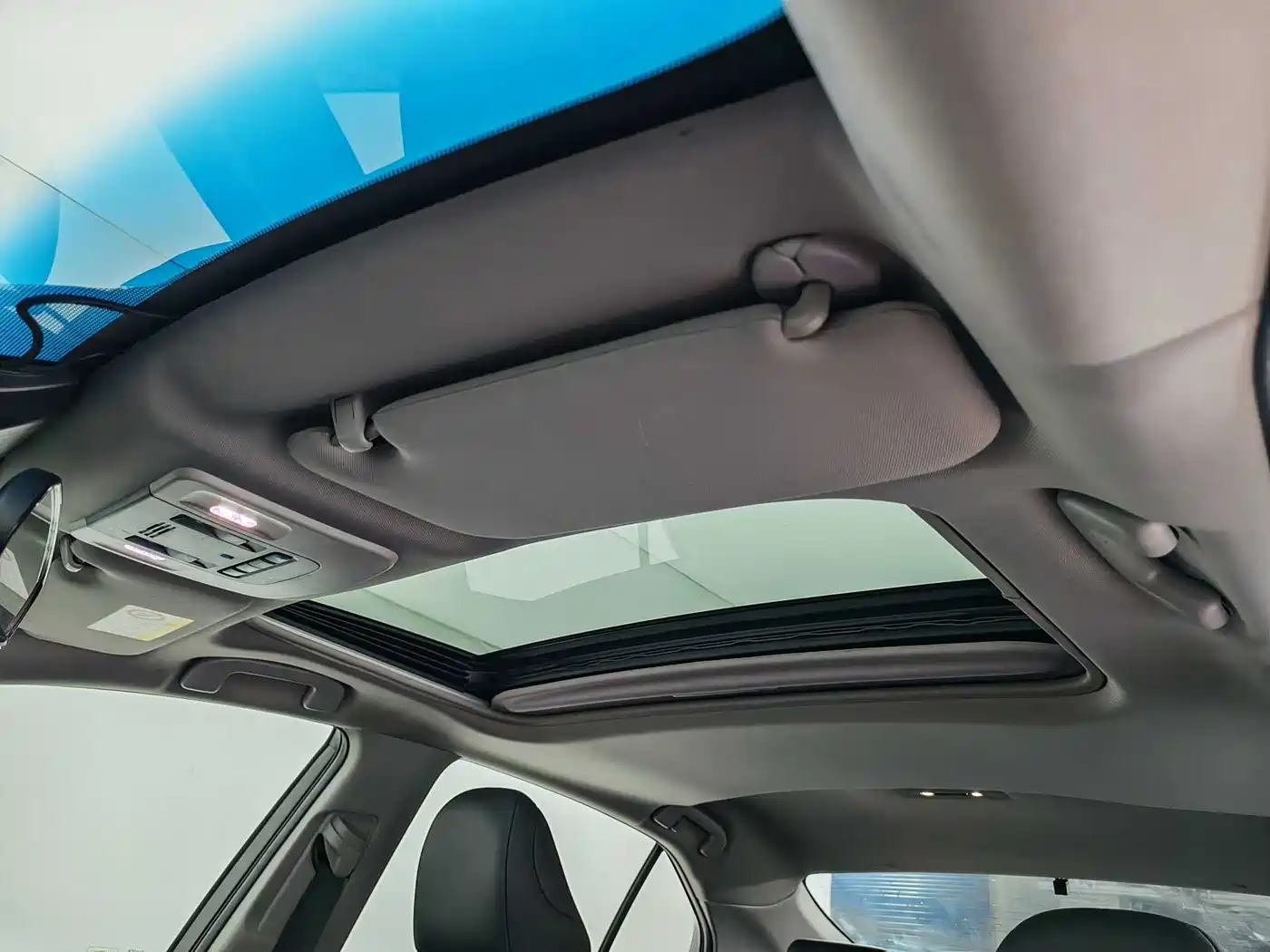 Toyota Camry 2019 2.0G Luxury (China V) фото 9
