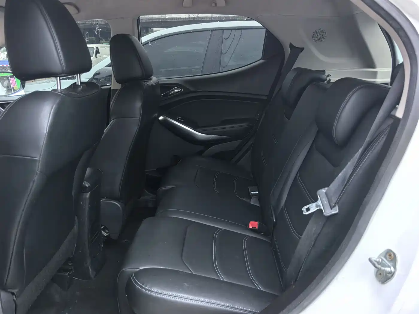 BYD Yuan New Energy 2019 EV360 Smart Connected Premium фото 12