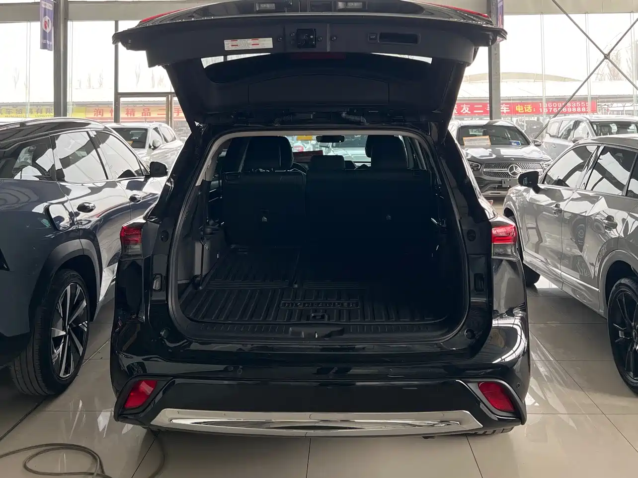 Toyota Highlander 2024 2.5L Smart Hybrid 2WD Premium 7-seater фото 15