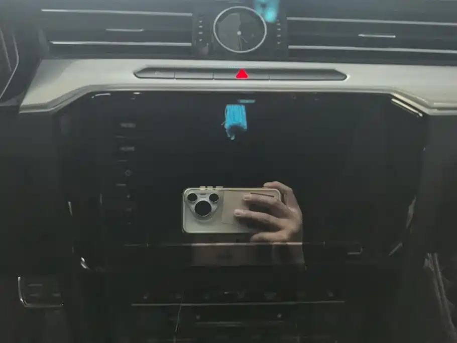 VOLKSWAGEN MAGOTAN GTE PLUG IN HYBRID